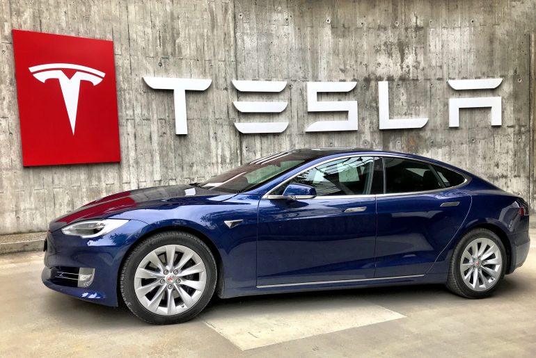 How Much Does It Cost to Lease and Insurance a Tesla Per Month